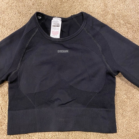 GymShark Cropped Long Sleeve - Picture 3 of 3